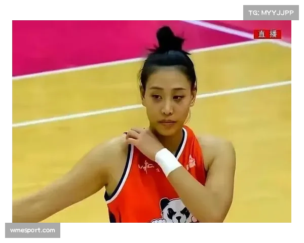 四川女篮希尔斯曼承担更多进攻责任 场均数据亮眼